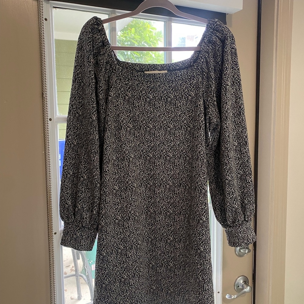 Elegant Black and White Patterned Dress